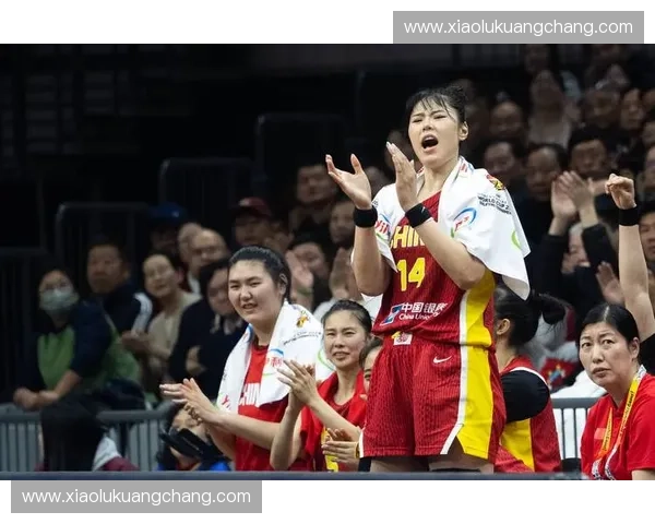 女篮世界杯：中国女篮奋勇争先展现强大实力斩获历史佳绩